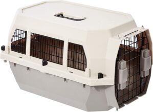 Amazon Basics Hard-Sided Dog and Ca...